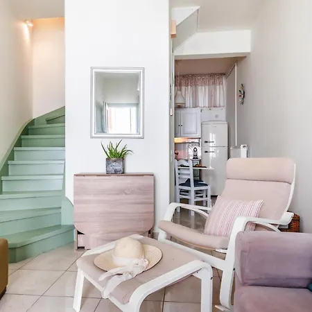 The Nest - City View Townhouse At Skopelos Ferienhaus Skopelos