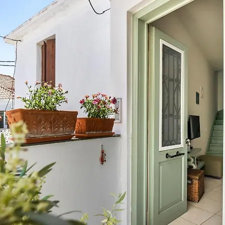 Ferienhaus The Nest - City View Townhouse At Skopelos Skopelos