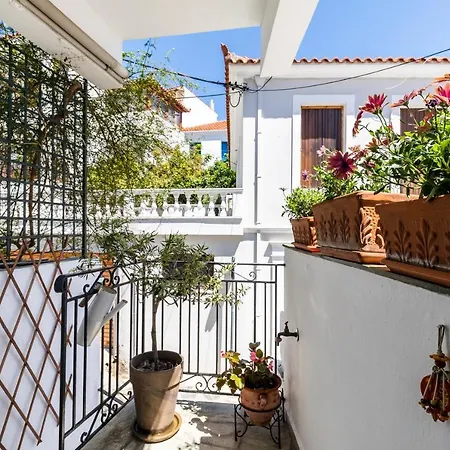 Ferienhaus The Nest - City View Townhouse At Skopelos Skopelos