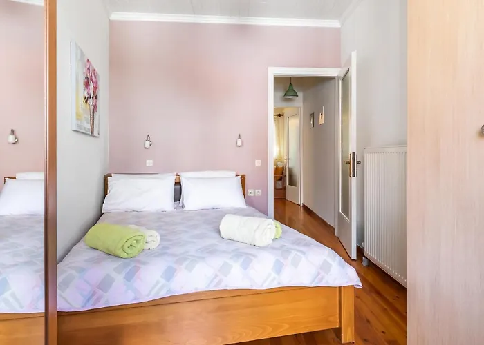 The Nest - View Townhouse At Ferienhaus Skopelos