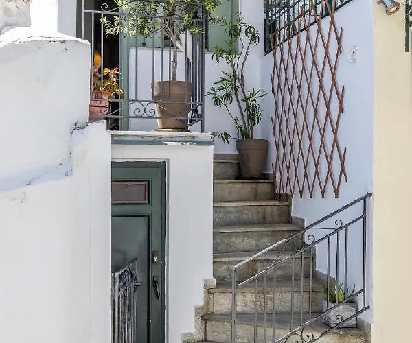 The Nest - View Townhouse At Ferienhaus Skopelos