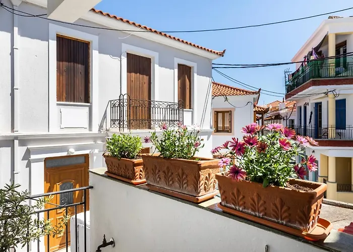 The Nest - View Townhouse At Skopelos
