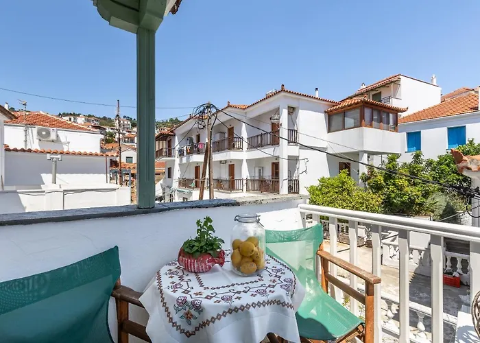 The Nest - View Townhouse At Ferienhaus Skopelos
